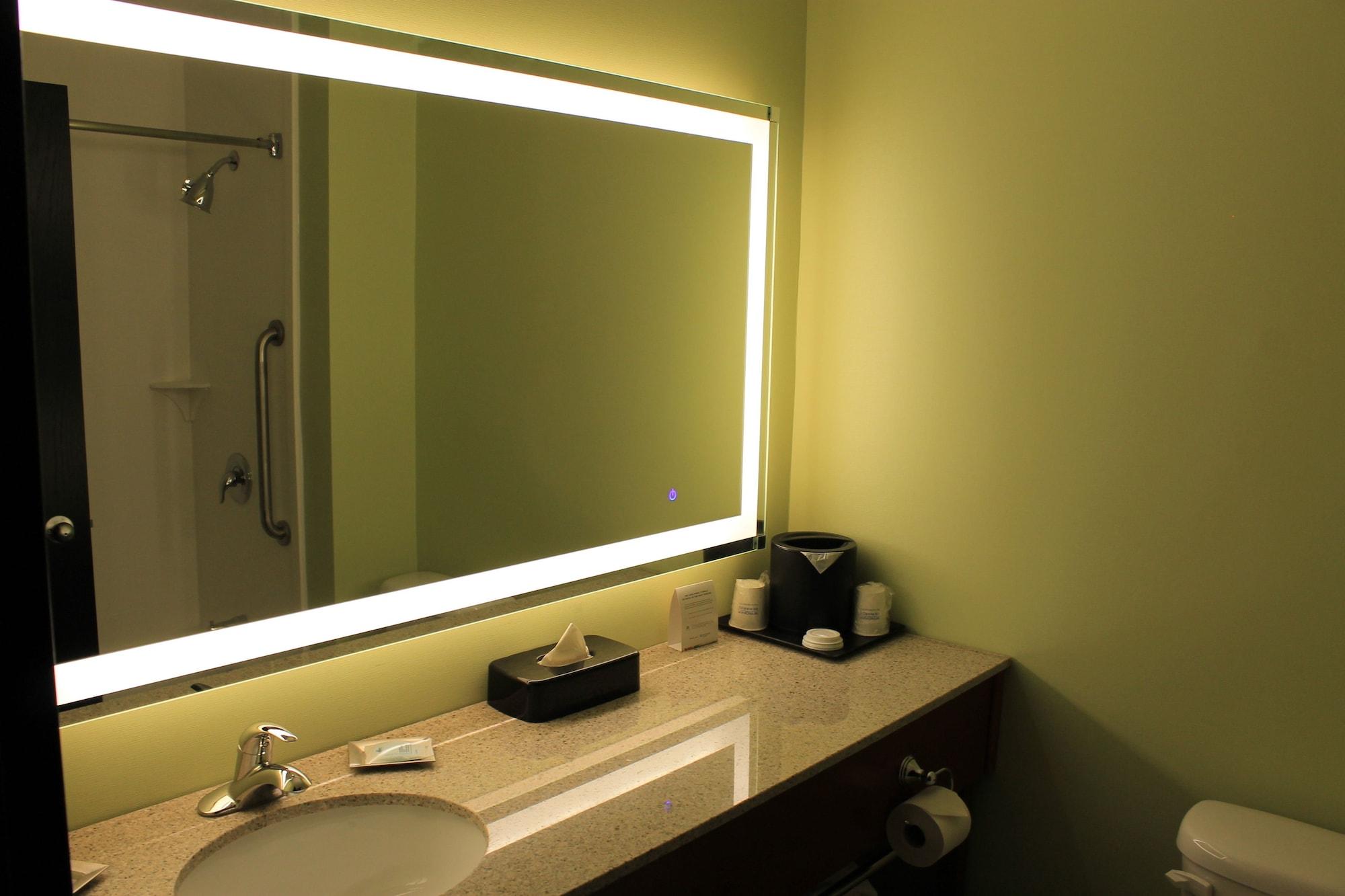 Wyndham Garden Wayne Hotel